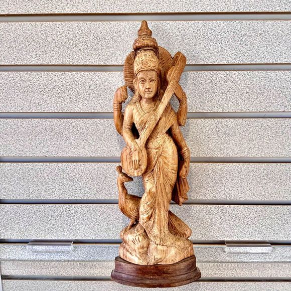 💥 Vtg Goddess Saraswati Sarasvati 💥Carved Wood Mid 20th C. ~ 16.5" Statue 💥 - Picture 2 of 13